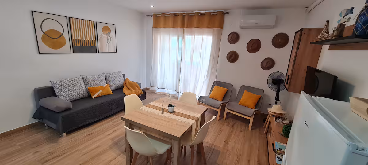 Luengihouse, alojamiento vacacional en Lloret de Mar
